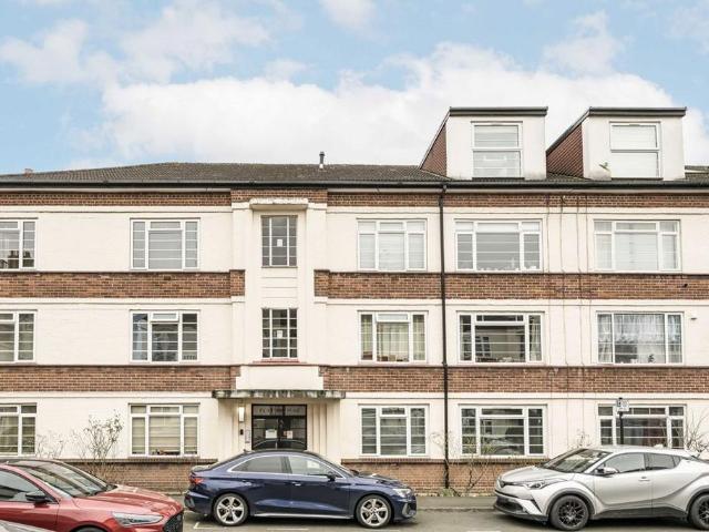 Apartment for rent in London Borough of Hounslow, Greater London