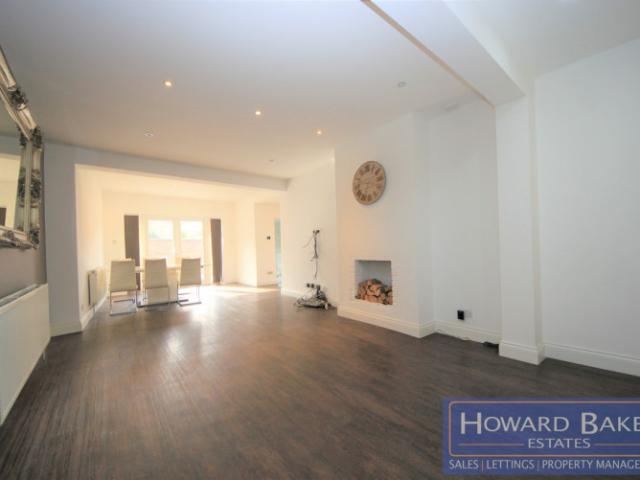 House for rent in Colindale, Greater London