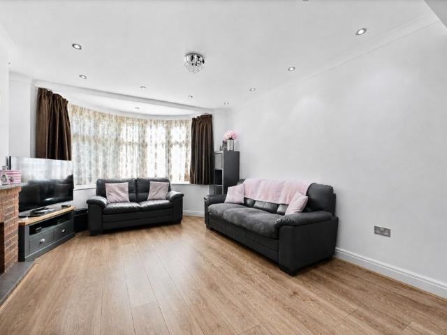 House for rent in Pinner, Greater London
