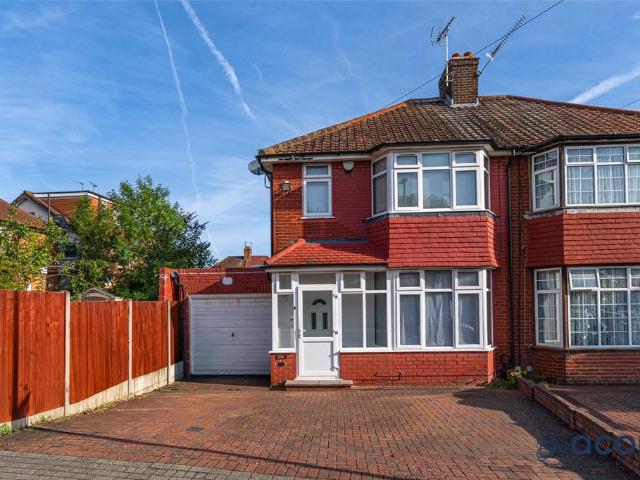 House for rent in Colindale, Greater London