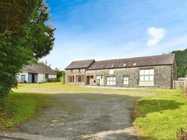 House for sale in Llandeilo, Wales