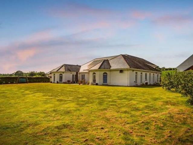 House for sale in Llandeilo, Wales
