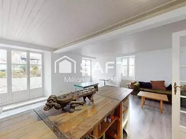 Maison vente à Confolens, Manot