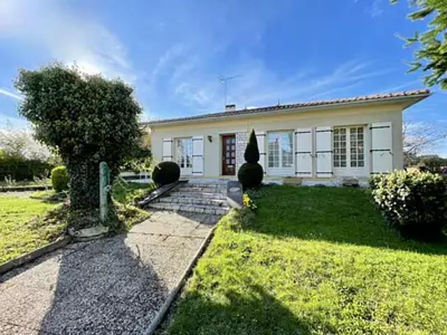 Maison vente à Confolens, Manot