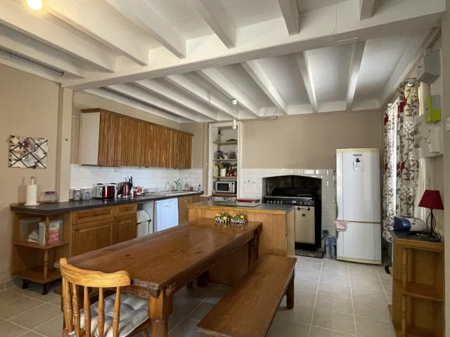 Maison vente à Confolens, Manot