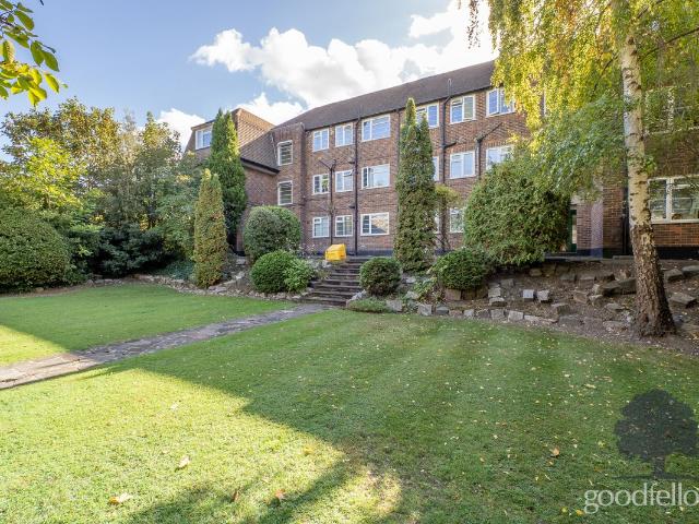 Apartment for rent in London Borough of Sutton, Greater London