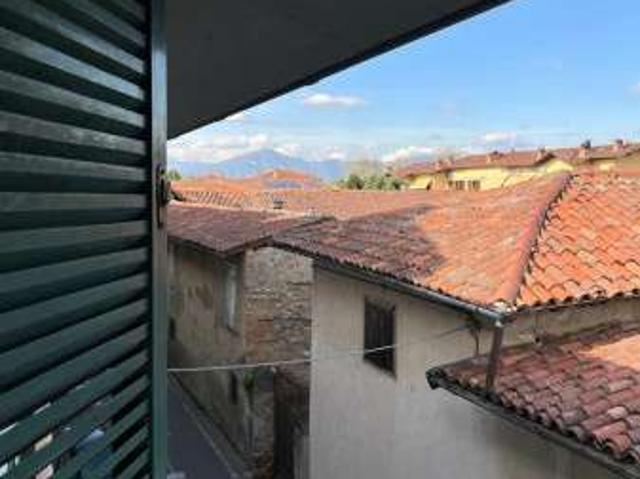 Appartamento in affitto a Calcinate, Lombardia