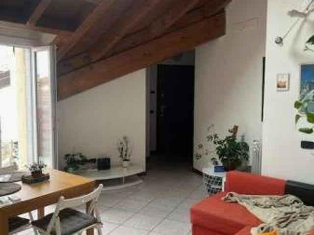 Appartamento in affitto a Pero