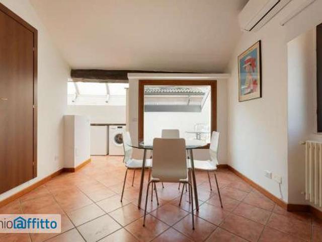 Appartamento in affitto a Municipio 9, Milano