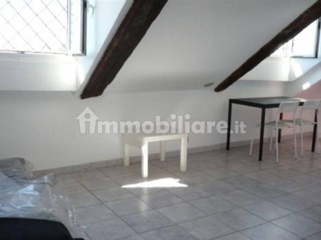Villa Indipendente in affitto a Circoscrizione 8, Piemonte