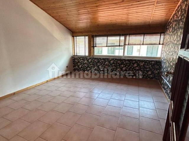 Villa Indipendente in affitto a Giugliano In Campania, Campania
