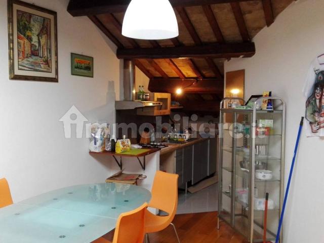 Villa Indipendente in affitto a Tre Vie, Macerata