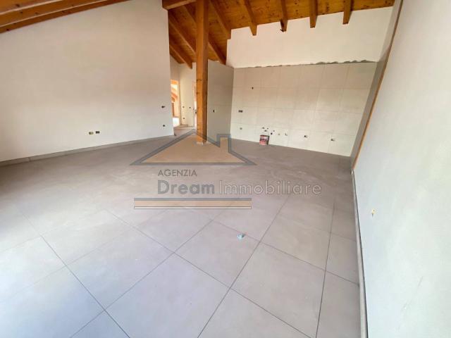 Villa Indipendente in affitto a Giugliano In Campania, Campania