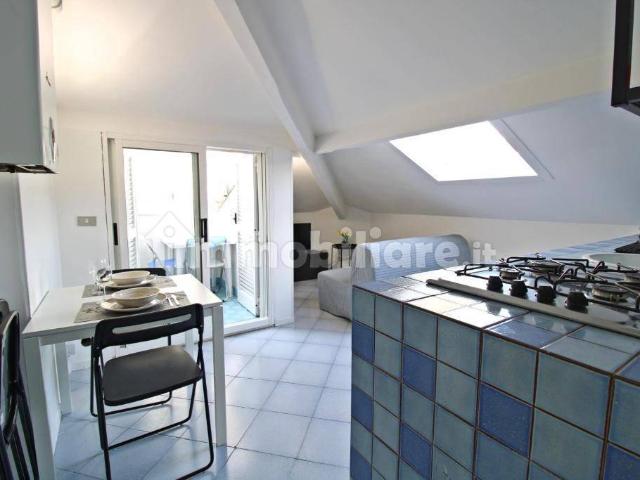 Villa Indipendente in affitto a San Remo, Liguria