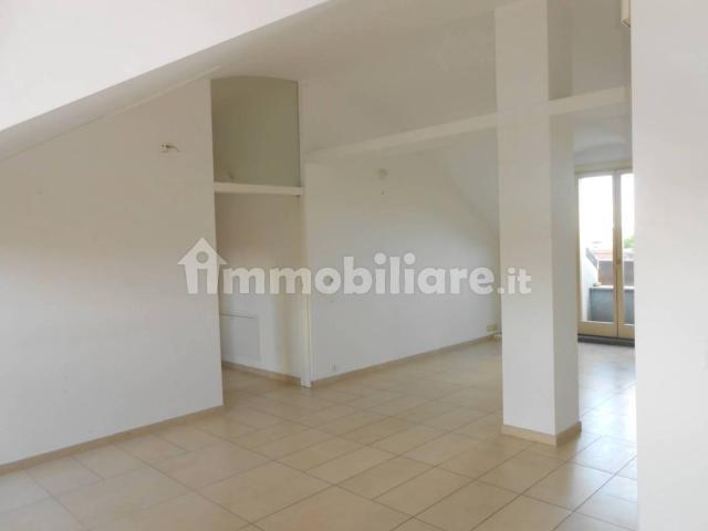 Villa Indipendente in affitto a Circoscrizione 1, Piemonte