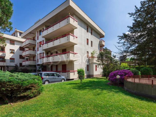 Attico in affitto a Busto Arsizio, Lombardia