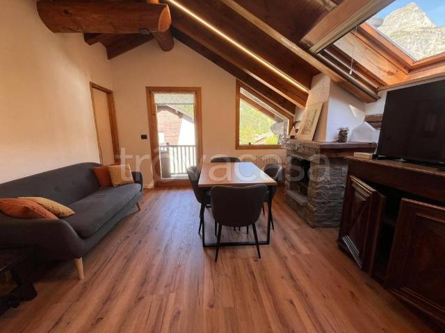 Attico in affitto a Pussey, Courmayeur
