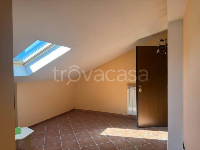 Attico in affitto a Magliano De' Marsi, Abruzzo