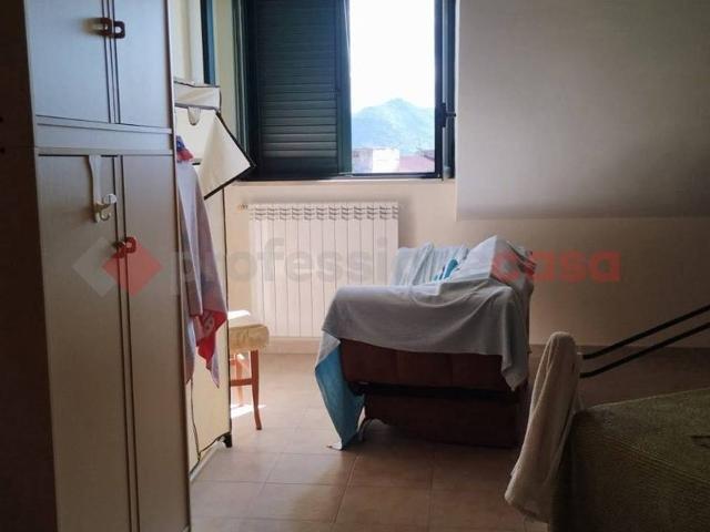 Attico in vendita a Vitulazio, Campania