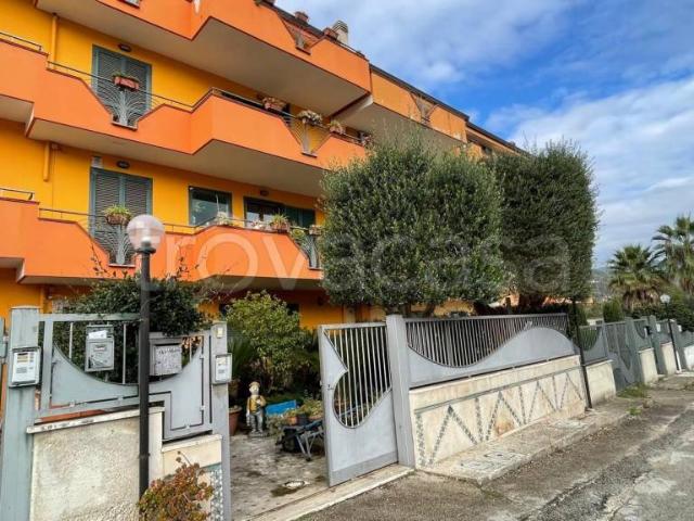 Attico in vendita a Valle Di Maddaloni, Campania