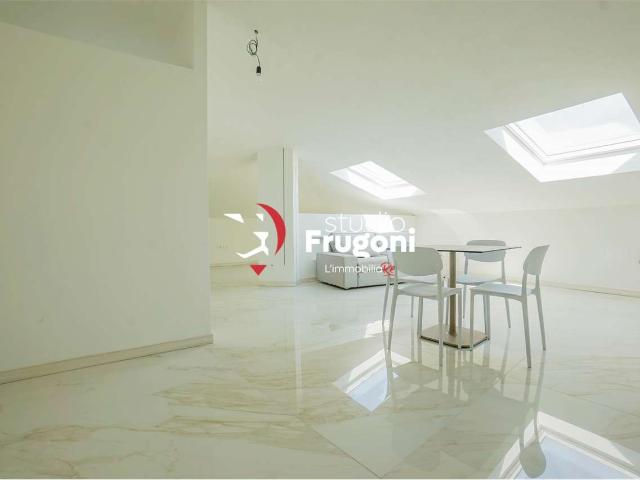 Appartamento in affitto a Zona Centro, Brescia