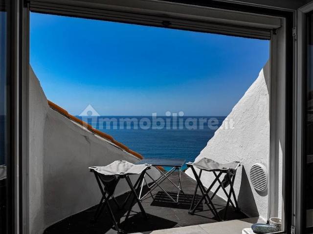 Villa Indipendente in affitto a Sant'Apollinare, Sori