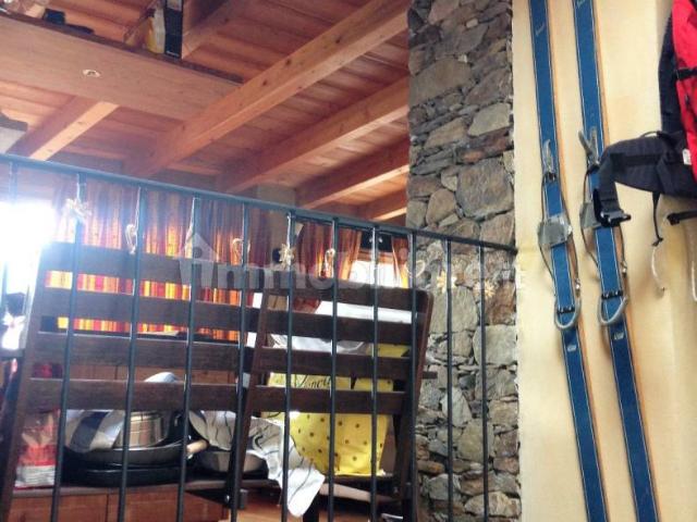 Villa Indipendente in affitto a Comunità montana della valle Camonica, Monno