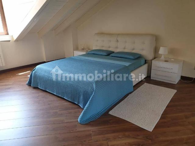 Villa Indipendente in affitto a Arona, Novara