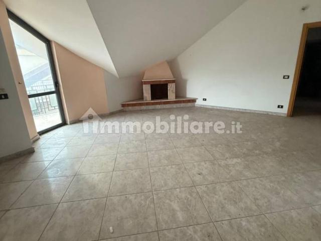 Villa Indipendente in affitto a Calvi Risorta, Campania