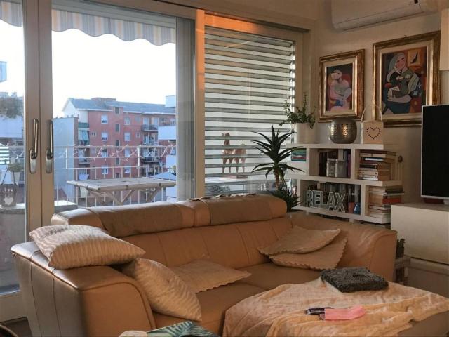 Villa Indipendente in affitto a Viale Monza, Milano