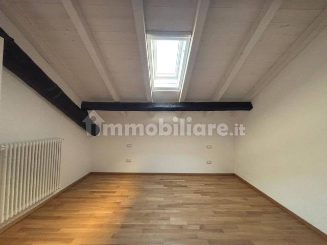 Villa Indipendente in affitto a Municipio 6, Milano