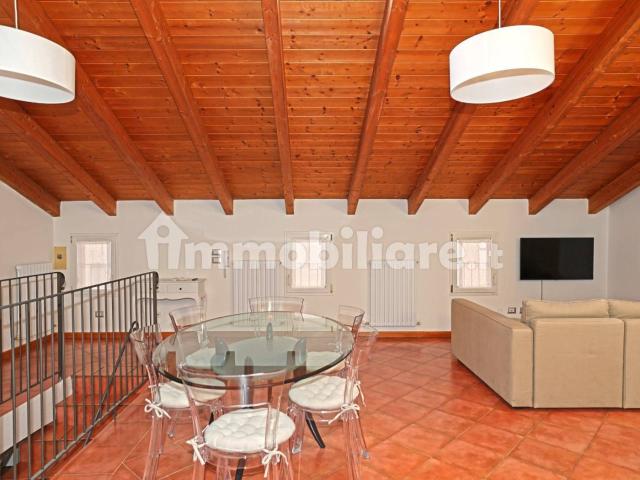 Villa Indipendente in affitto a Santo Stefano, Bologna