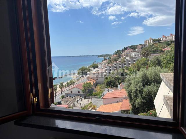 Villa Indipendente in affitto a V Circoscrizione, Messina