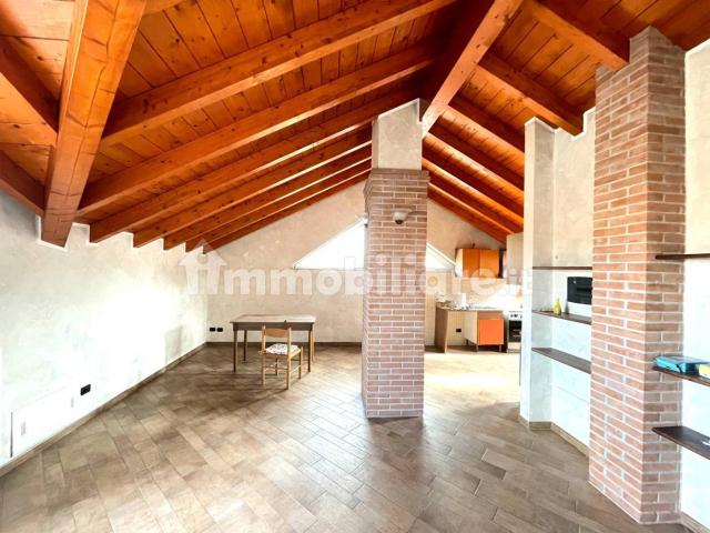 Villa Indipendente in affitto a Arluno, Milano