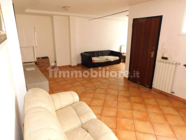 Villa Indipendente in affitto a Cappuccini, Ragusa