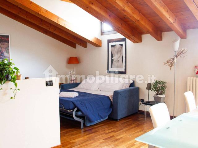 Villa Indipendente in affitto a Bergamo, Lombardia