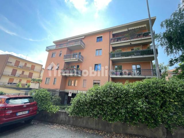 Villa Indipendente in affitto a Sabbioncello, Merate