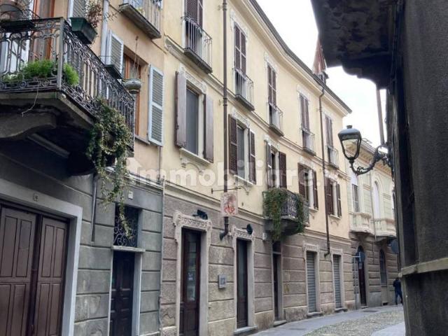 Villa Indipendente in affitto a Rione San Secondo, Piemonte