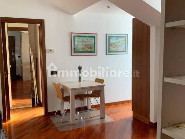 Villa Indipendente in affitto a Municipio 5, Milano