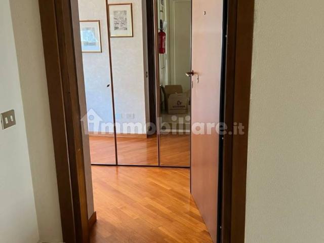 Villa Indipendente in affitto a San Rocco, Como