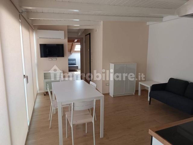 Villa Indipendente in affitto a Borgo-Sanzio, Catania