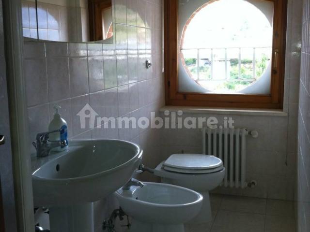 Villa Indipendente in affitto a Colle Capocroce, Tornimparte