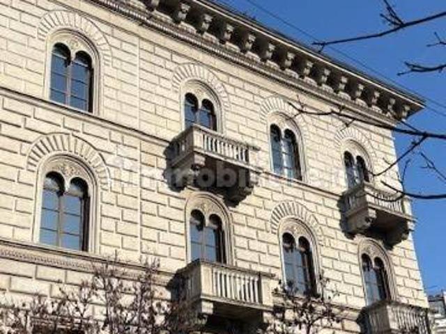 Villa Indipendente in affitto a Municipio 7, Milano