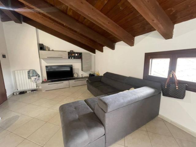 Villa Indipendente in affitto a Ghiaroni, Molinella