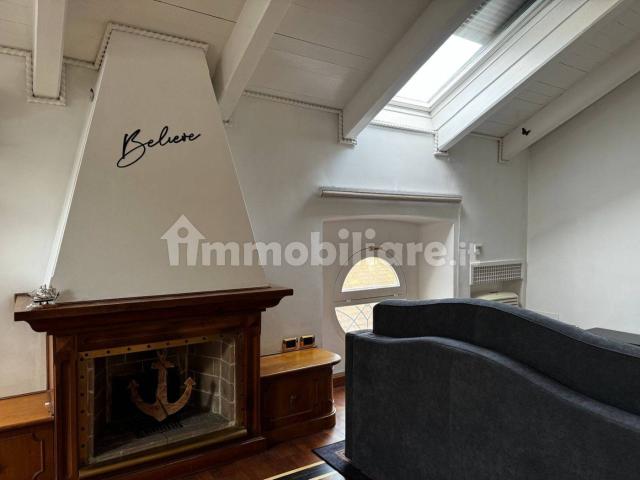 Villa Indipendente in affitto a Municipio 1, Milano