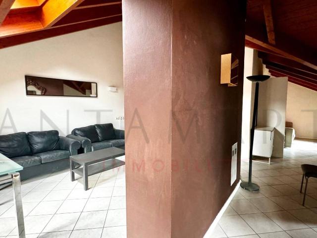 Villa Indipendente in affitto a Municipio 4, Milano