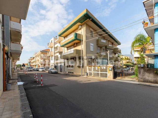 Villa Indipendente in affitto a Fondachello, Mascali