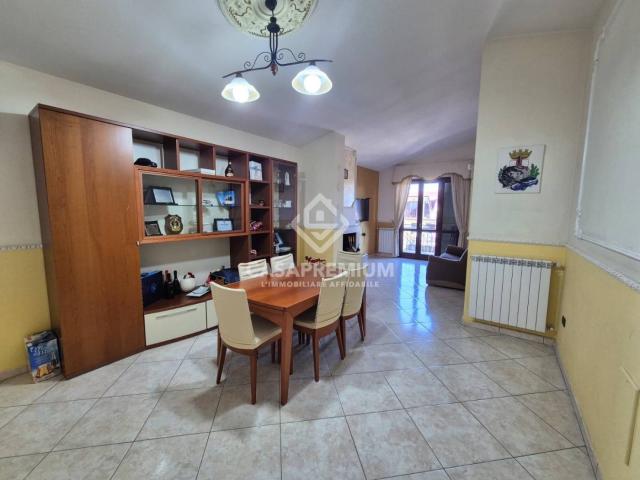 Villa Indipendente in affitto a Acerra, Campania