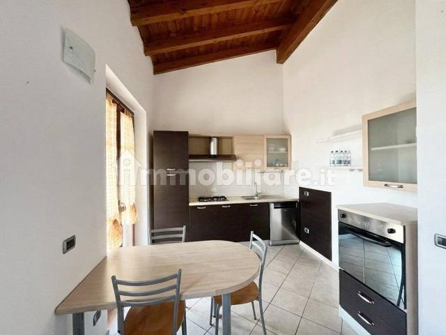 Villa Indipendente in affitto a Piemonte, Novara