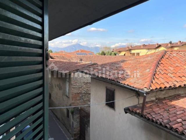 Villa Indipendente in affitto a Calcinate, Lombardia